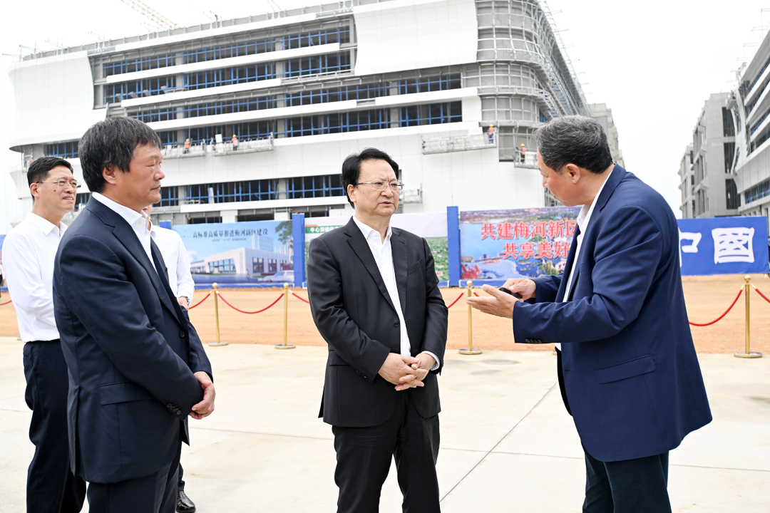 9月9日，省委书记景俊海到梅河口市调研，在梅河九游·会(J9)肉牛产业综合加工项目现场详细分析肉牛养殖、加工、交易全产业链运行情况。.png